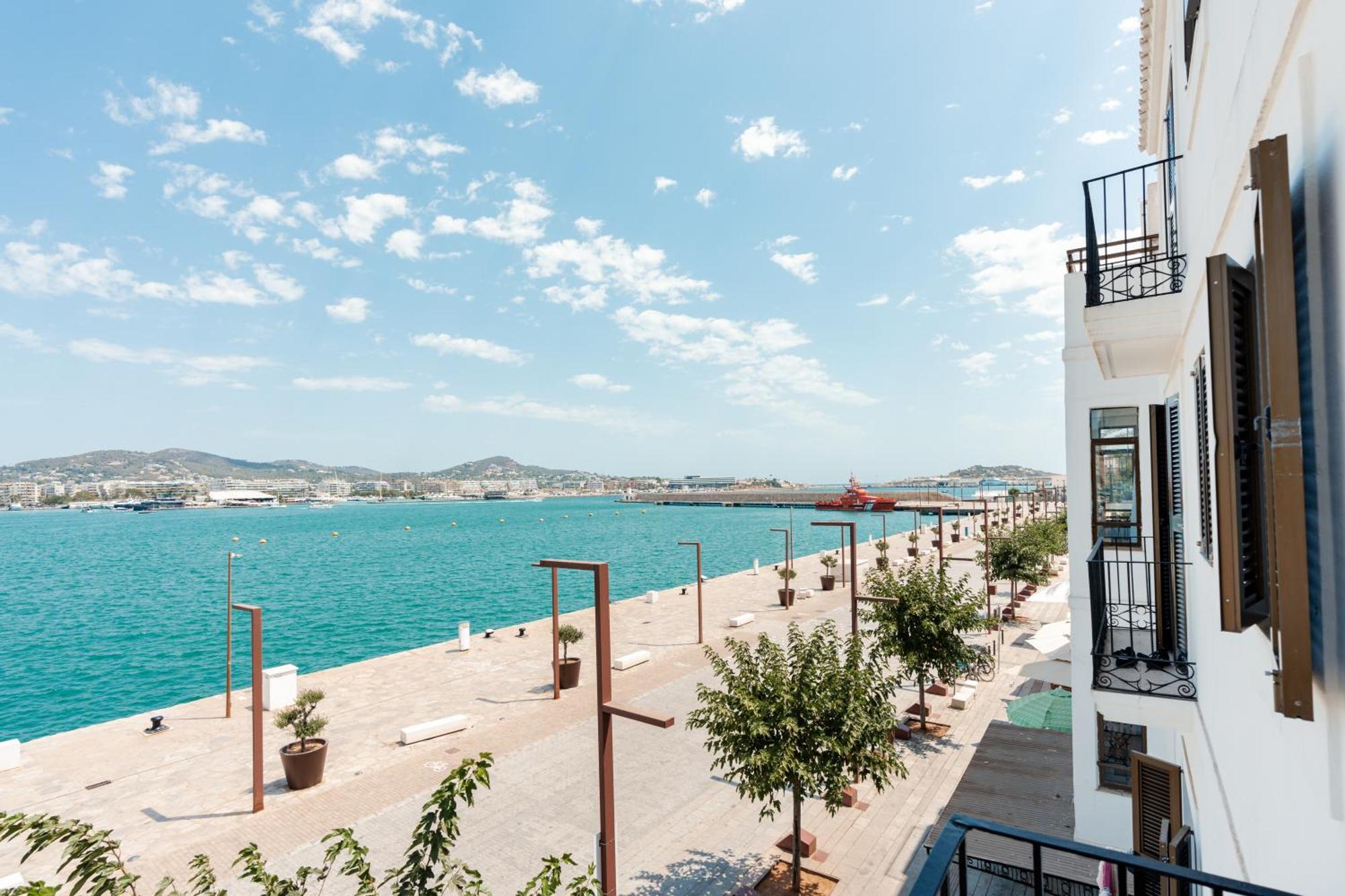 Ryans La Marina (Adults Only) Hotel Ibiza Town Exterior photo