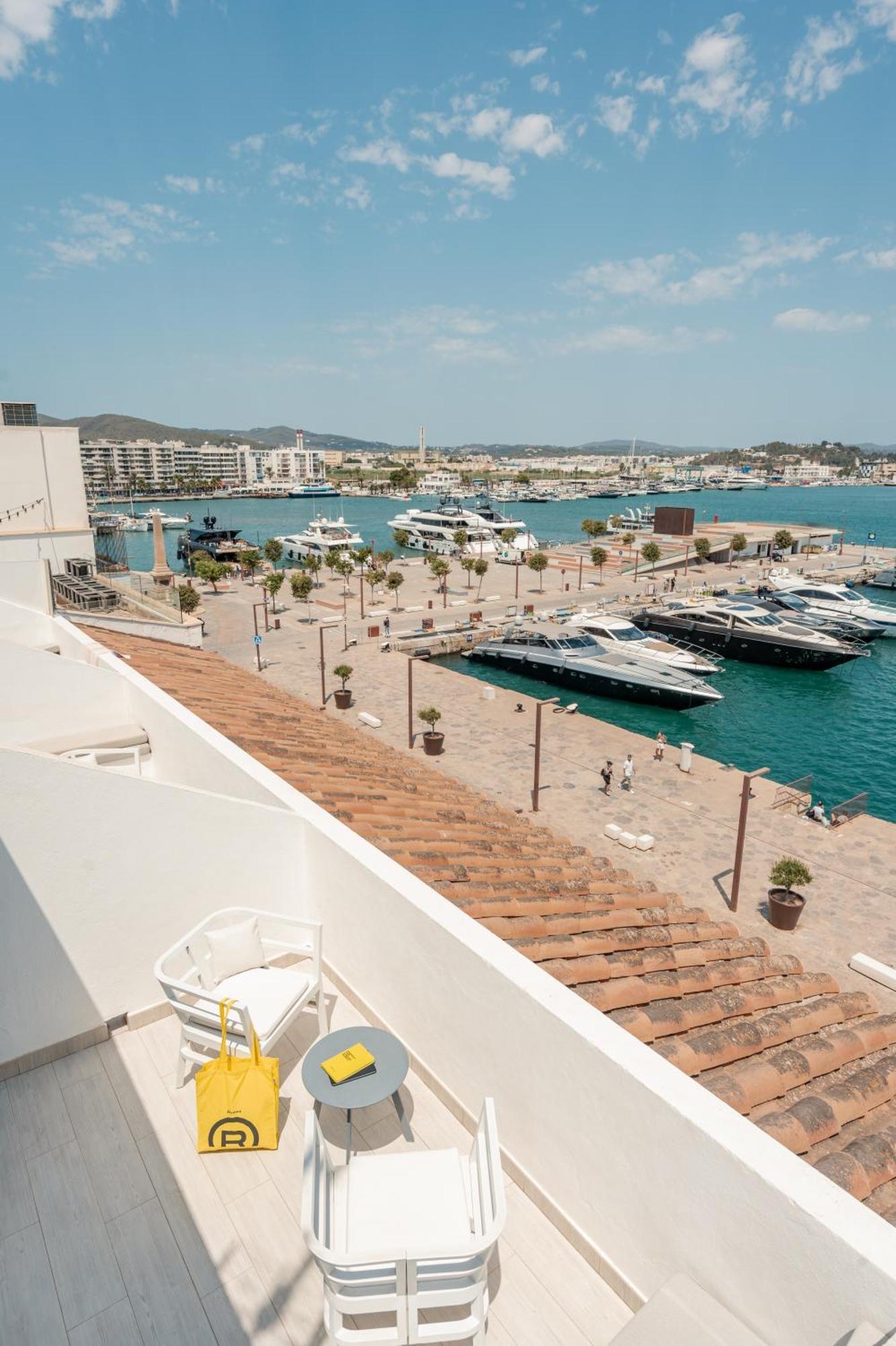 Ryans La Marina (Adults Only) Hotel Ibiza Town Exterior photo