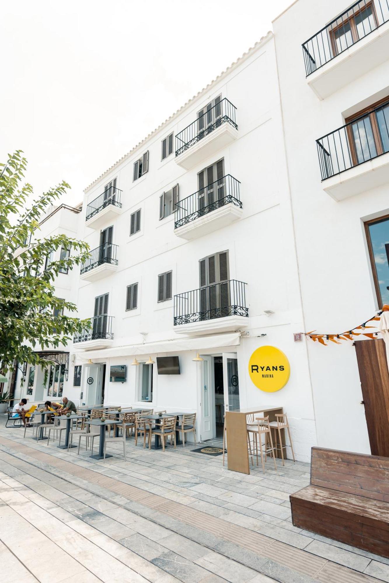 Ryans La Marina (Adults Only) Hotel Ibiza Town Exterior photo